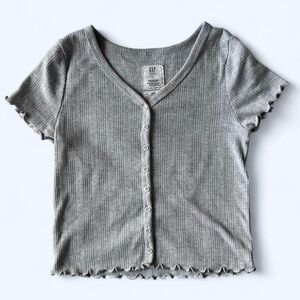 Gap Womens Grey Cropped Button Up Short Sleeve Ruffle Trim Knit Crop Top